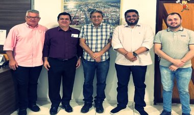 Florisval Coriolano debate investimentos para o Crato com representantes da Educação no Ceará e federal