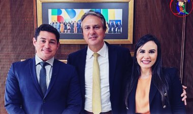 Prefeito e a primeira dama de Santana do Cariri vão a Brasília e conquistam recursos importantes para o município