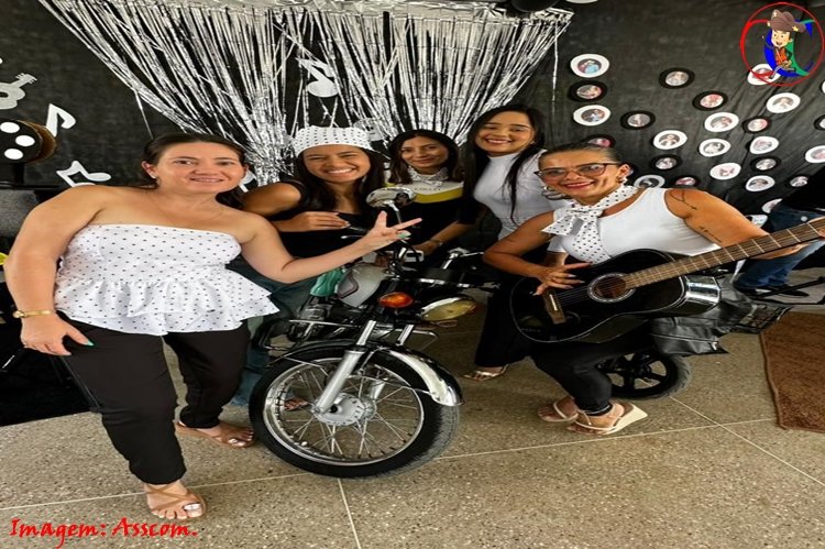 Baile dos Idosos marca uma época de sucessos e se faz uma Viagem aos Anos 80 em Salitre