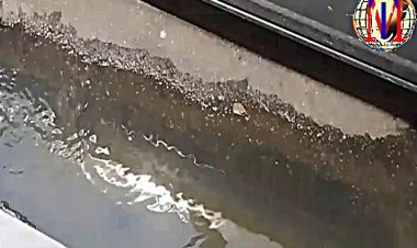 ESGOTO QUE CAUSA FEDENTINA IMPEDE COMERCIANTES DE TRABALHAREM